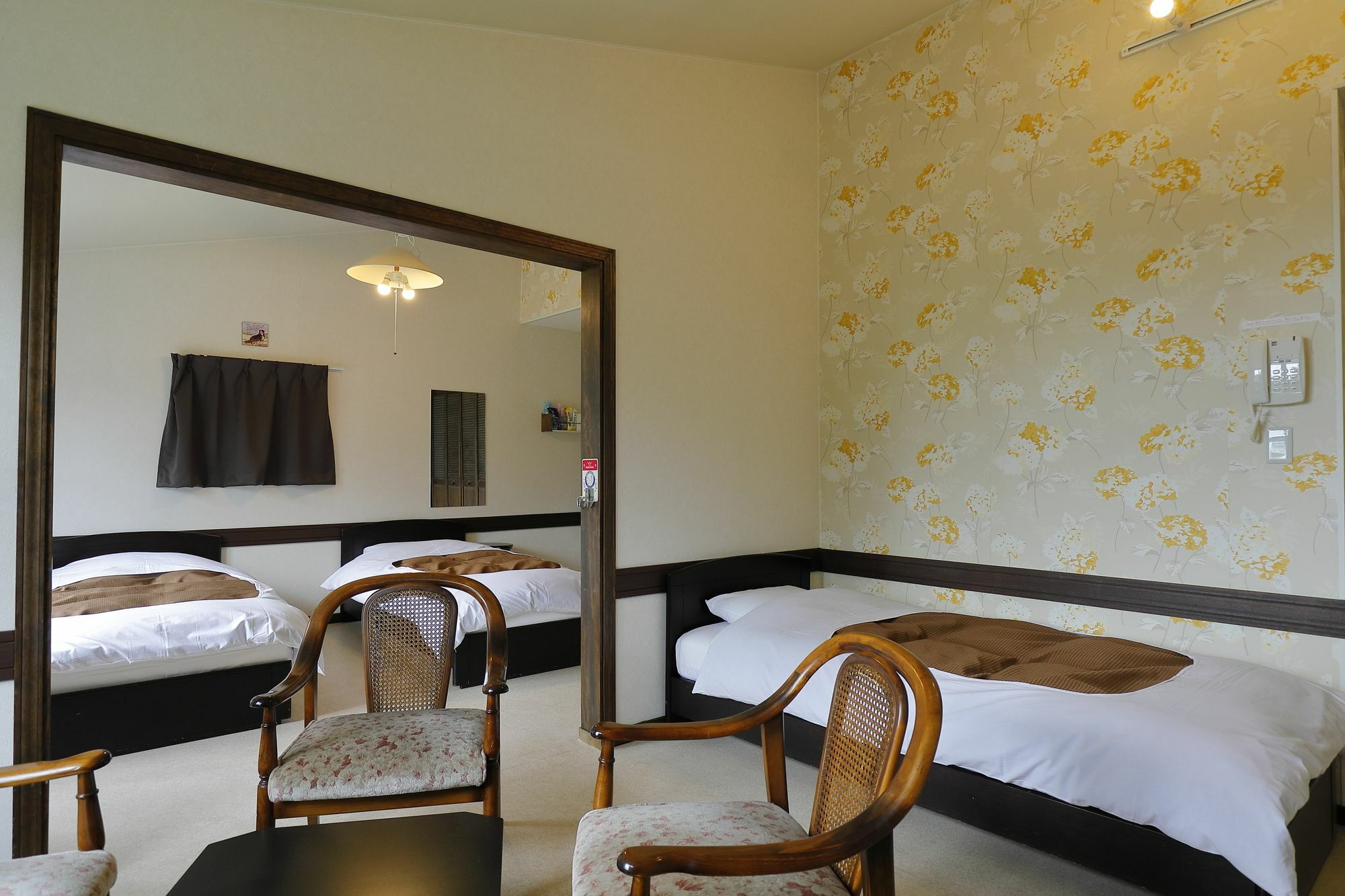 Guest House Bern Тино Экстерьер фото